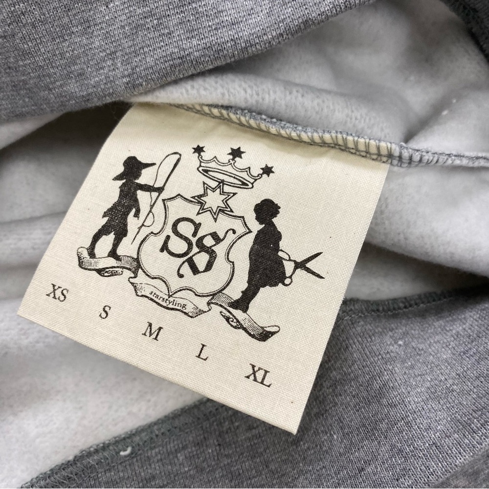 135 StarStyling Points Sweater - Picture 9 of 10